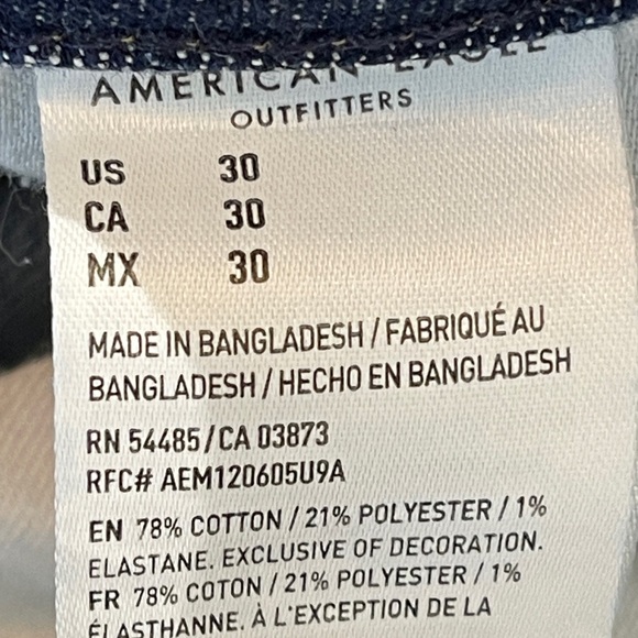 American Eagle OUTFITTERS CUTOFFS MENS SIZE 30 Dark Blue Distressed DENIM - Picture 5 of 8